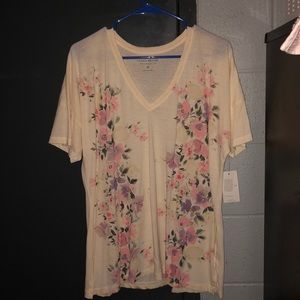 Soft and flowy casual daytime shirt